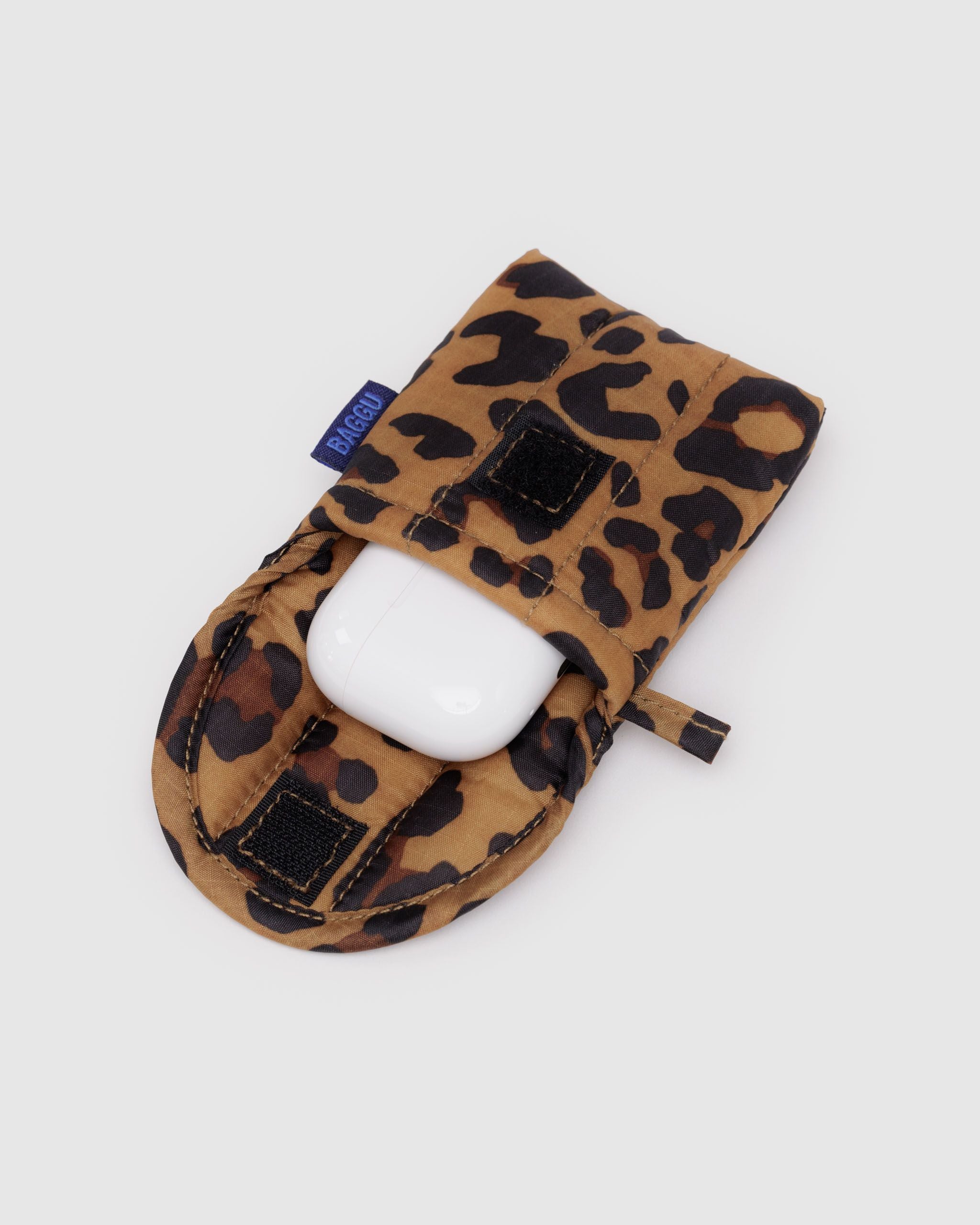 Puffy Earbuds Case in Leopard - Soft Protective Storage