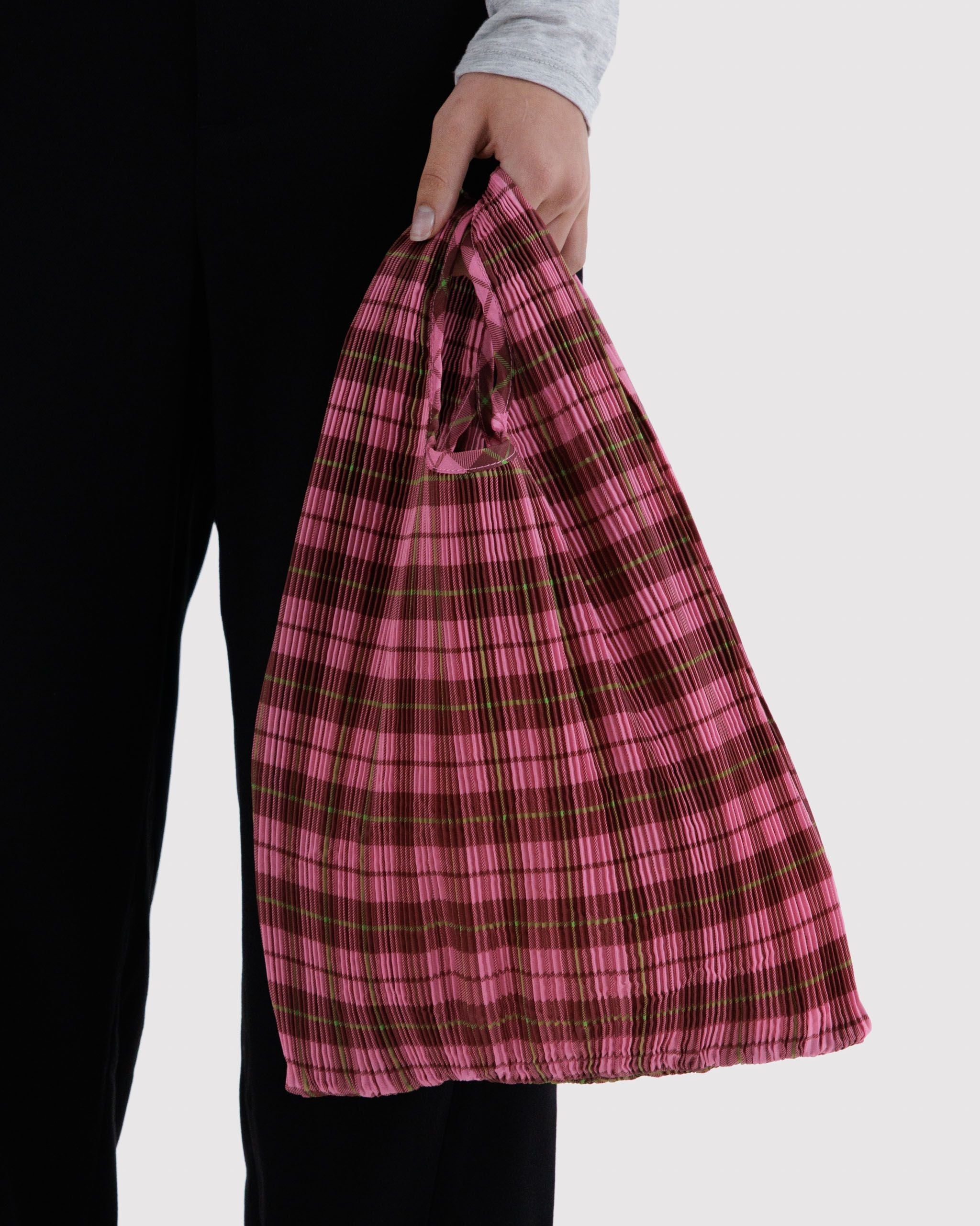 Pleated Baggu in Azalea Pink Tartan - Reusable Everyday Carry