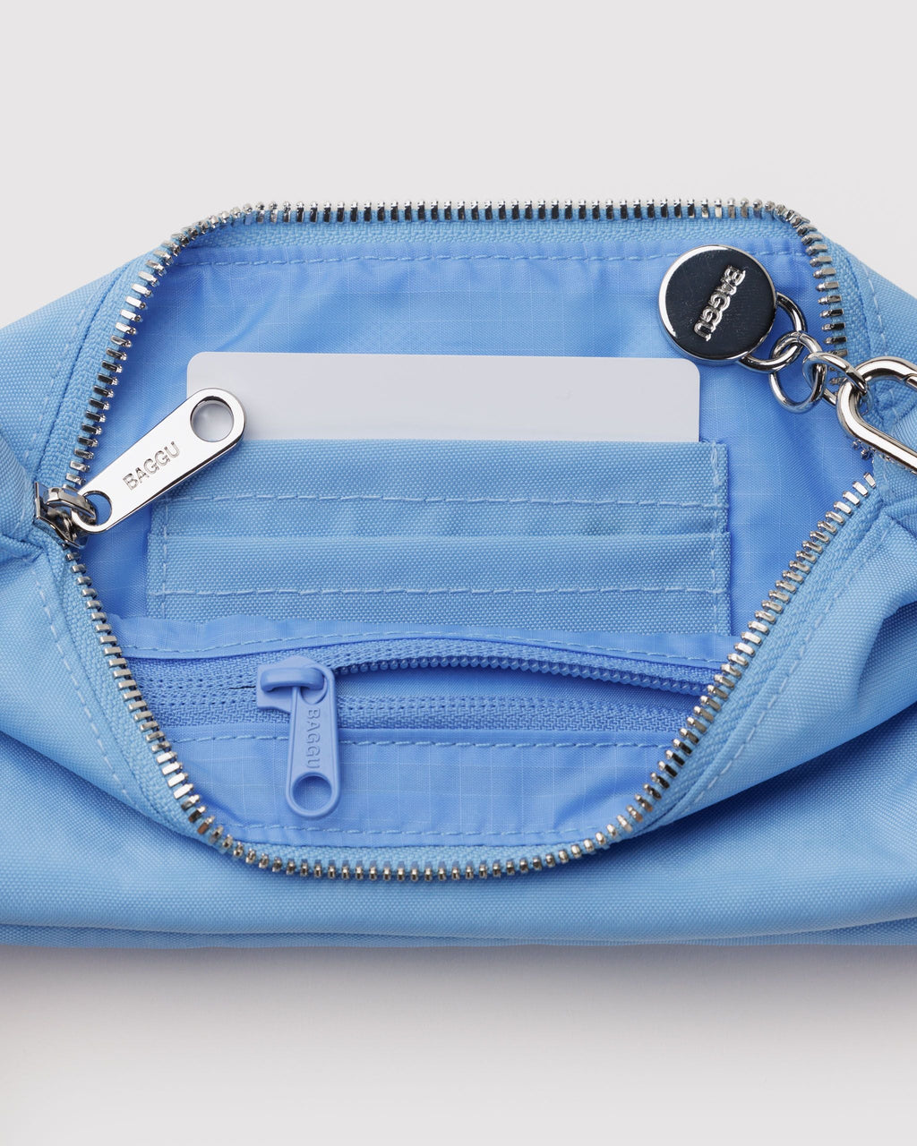 Nylon Pochette - Sale in Piscine - Hands Free Everyday Carry