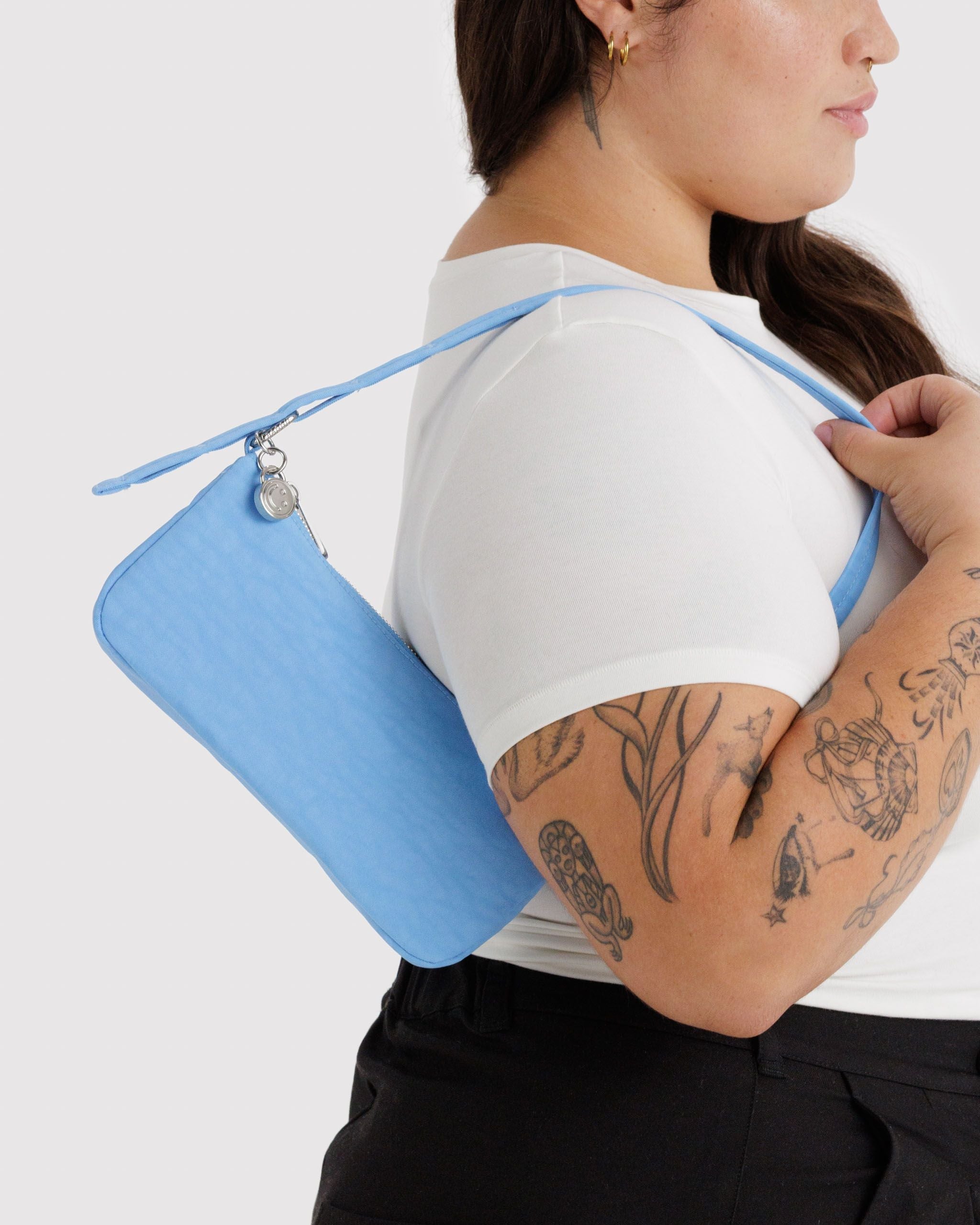 Nylon Pochette - Sale in Piscine - Hands Free Everyday Carry