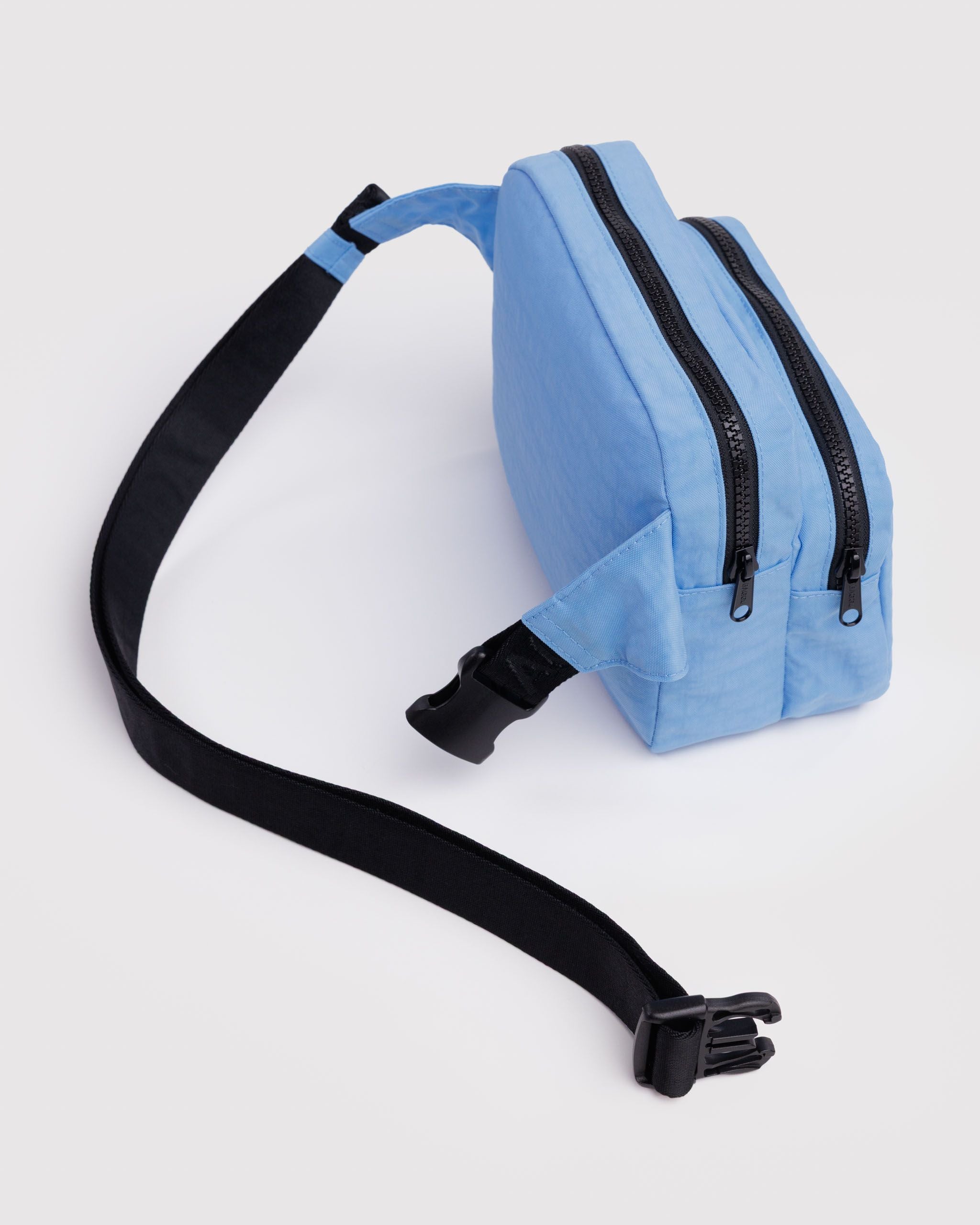 Fanny Pack in Piscine - Compact Hands Free Carry