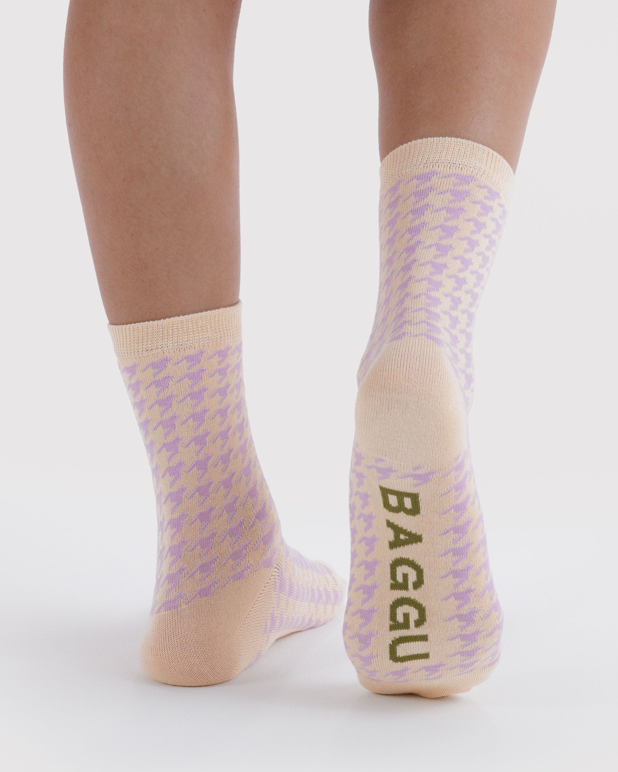 Crew Sock in Pink Houndstooth - Comfortable Everyday Style