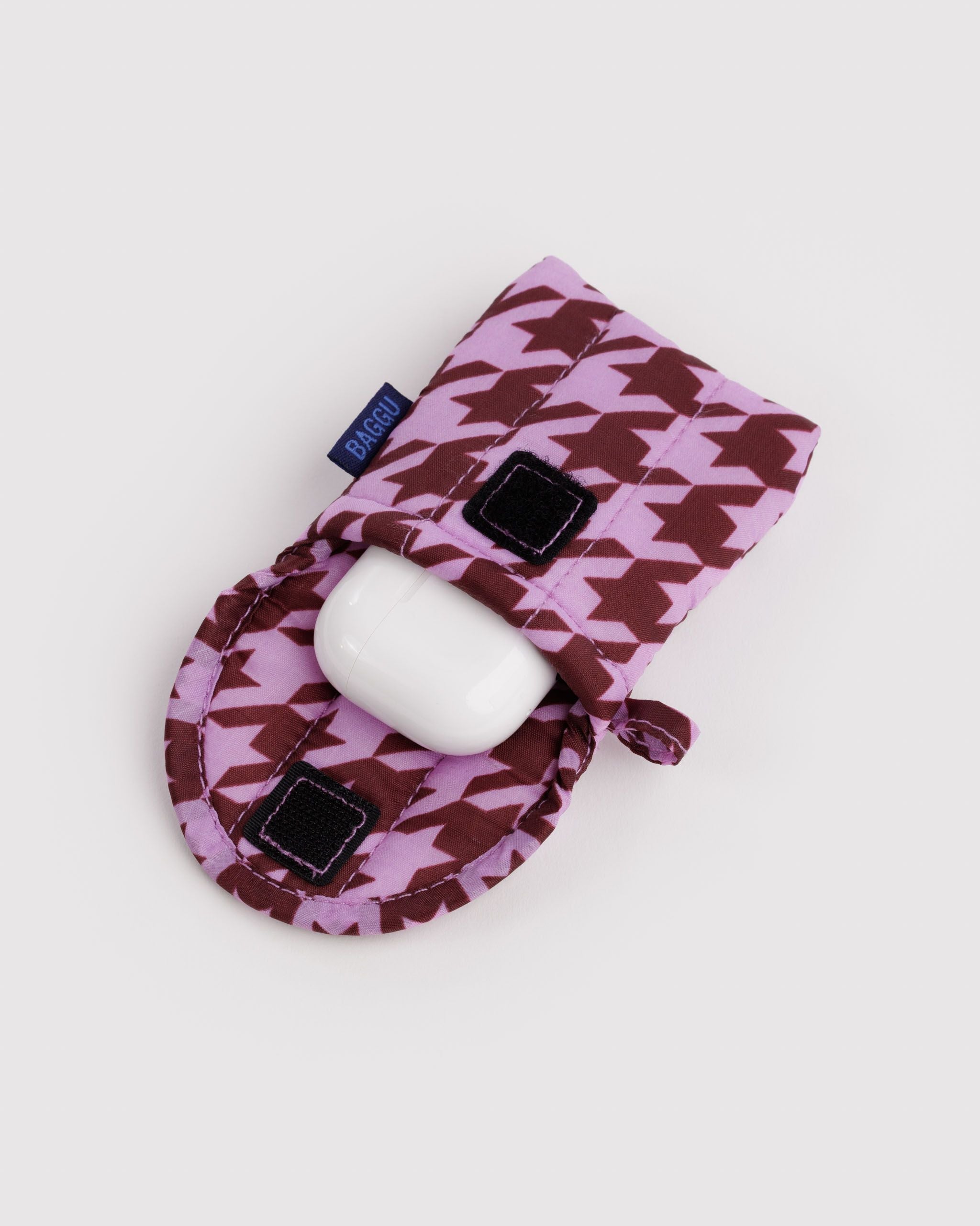 Puffy Earbuds Case in Pink Houndstooth - Soft Protective Storage