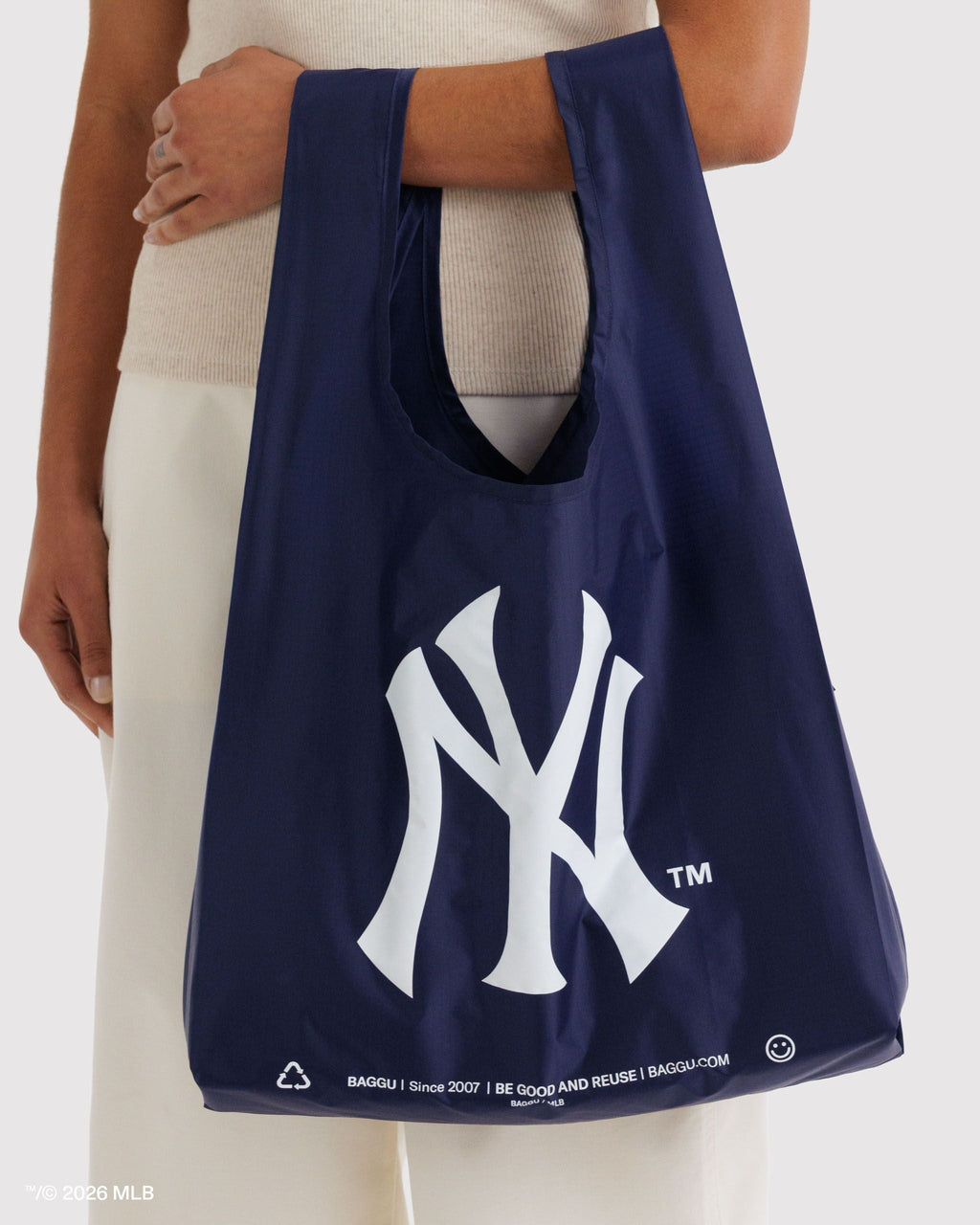 Standard Baggu in New York YankeesTM - Reusable Everyday Carry