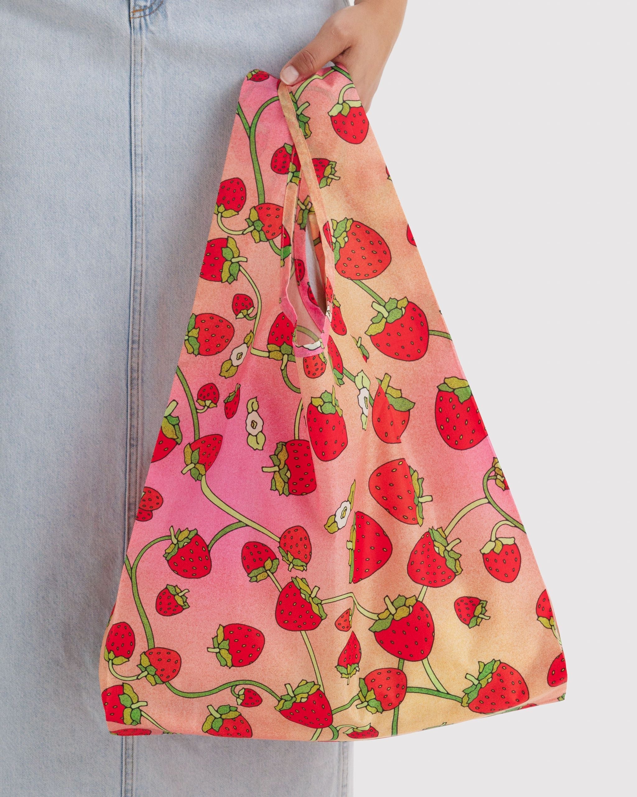 Standard Baggu in Strawberry Blossom - Reusable Everyday Carry