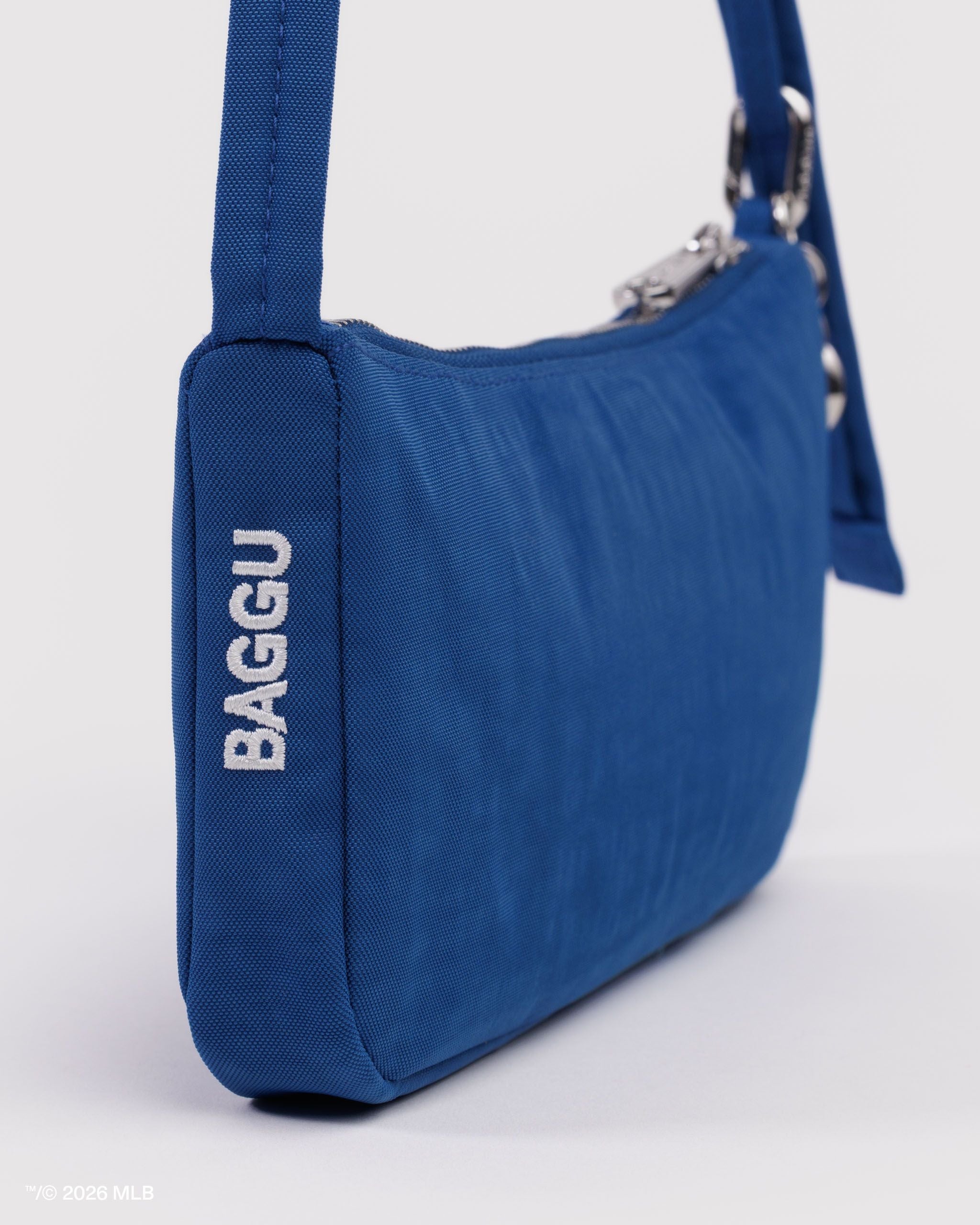 Nylon Pochette in Los Angeles DodgersTM - Hands Free Everyday Carry